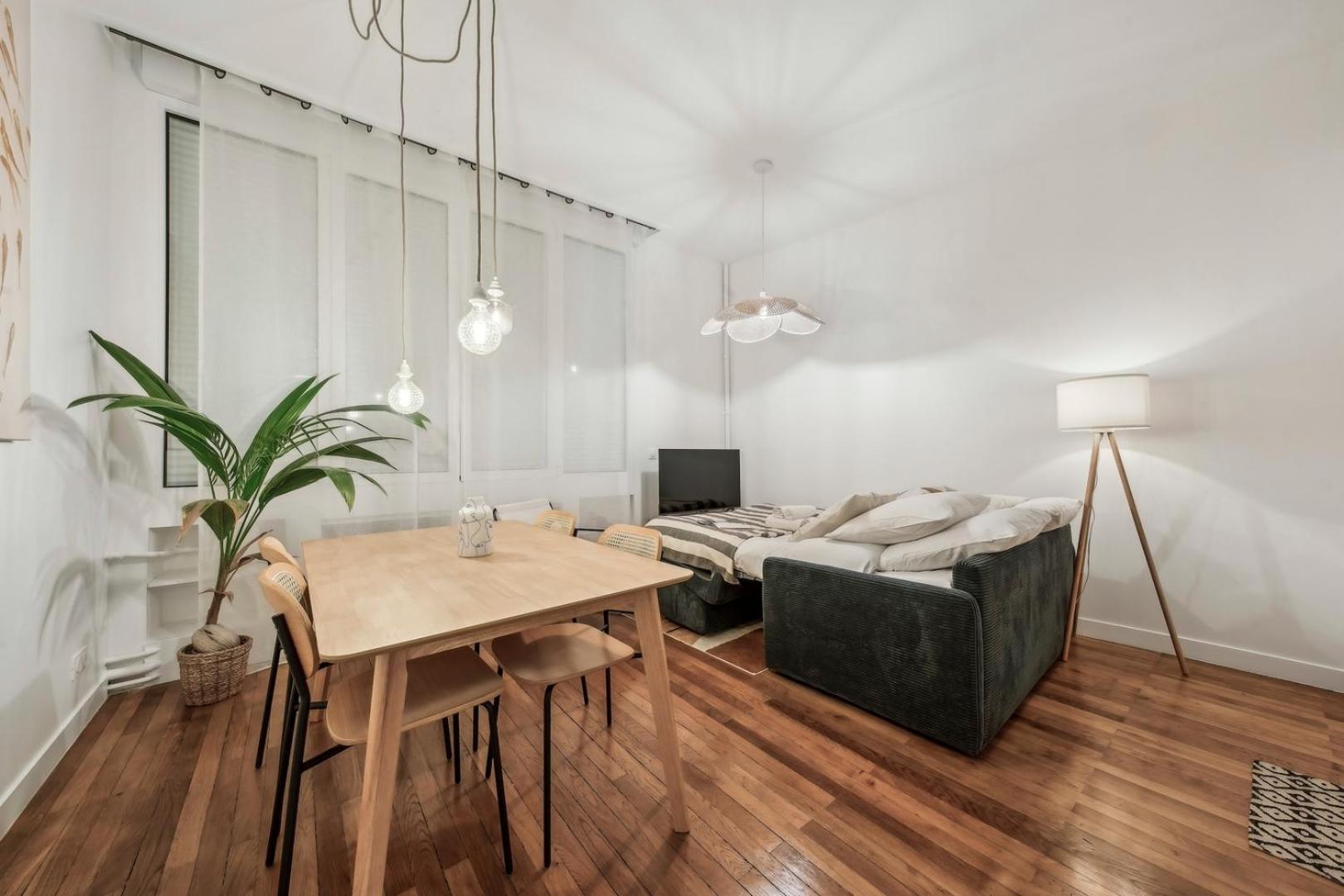 Appartamento Bnbnook - Charming Flat Near Pompidou & Notre-dame Parigi